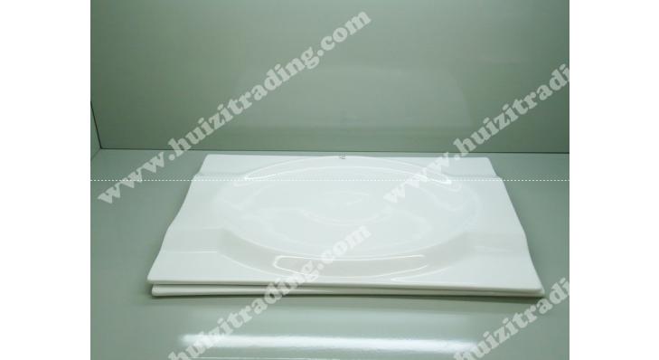 Porcelain Dish