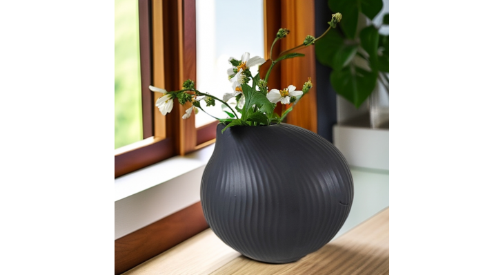 Mini Ceramic Vase for  Table Top Decoration